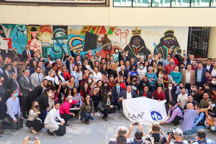 Faculdade de Direito da UFMG » 130 anos – Home