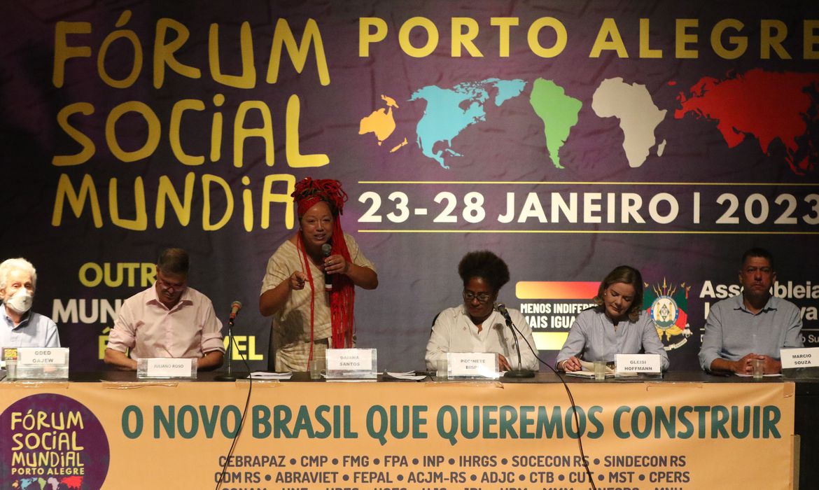 FSM: Partidos e movimentos debatem a construção de um novo Brasil