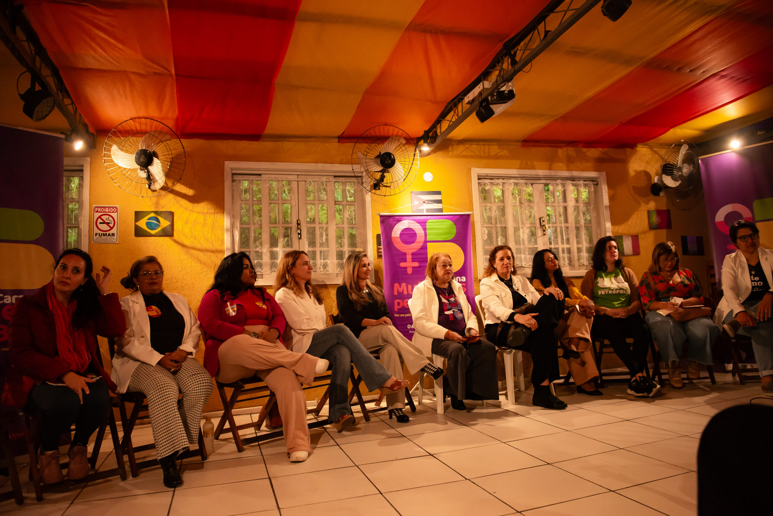 Caravana de mulheres promove debates sobre empoderamento feminino