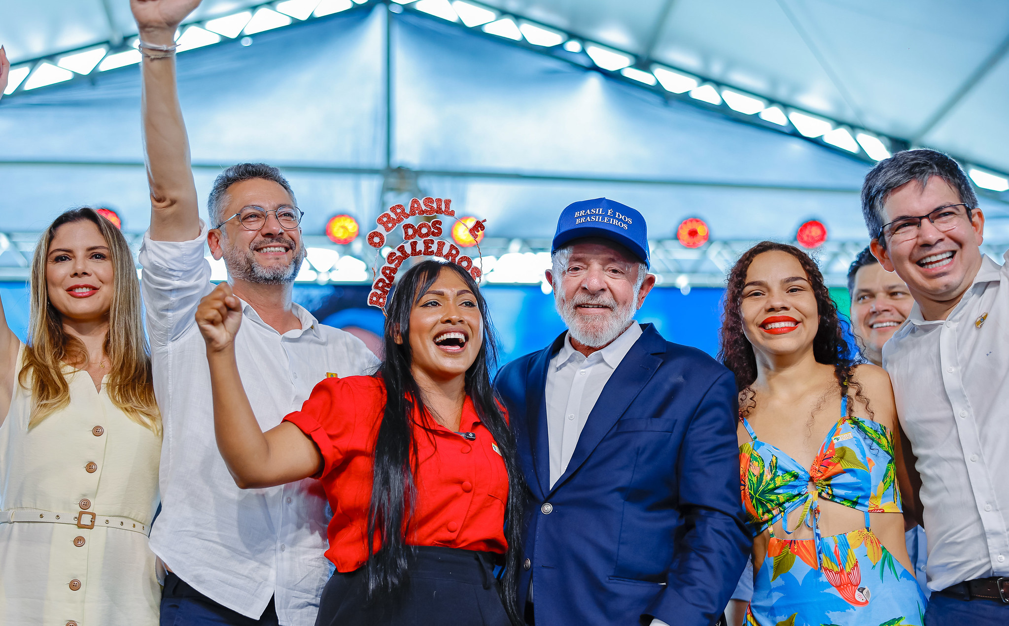 Lula leva 12 ministros ao Amapá, realiza entregas e defende pesquisa de petróleo